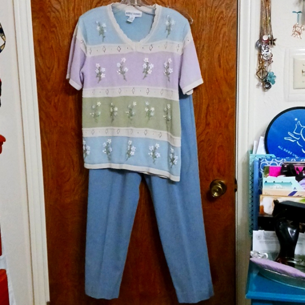Alfred Dunner pantsuit with sweater top